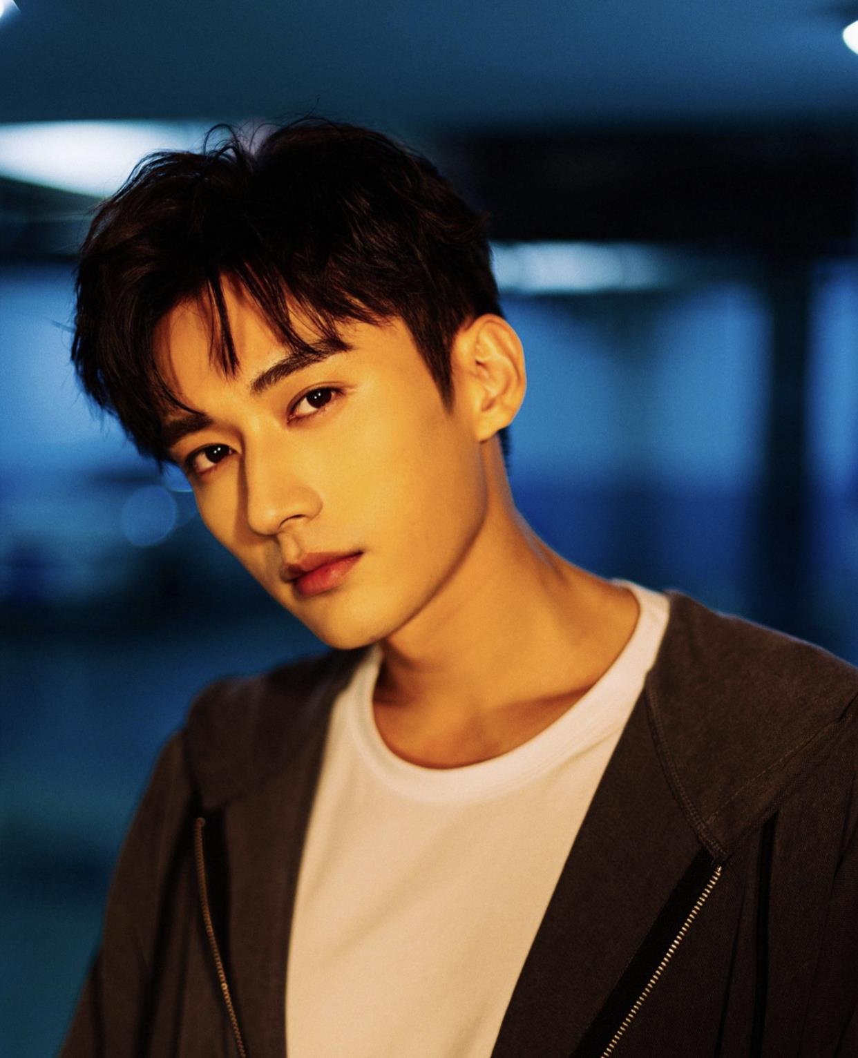 张予曦|“女木男丑”,上线首日便突破2000万,刘学义张予曦新剧凭什么?