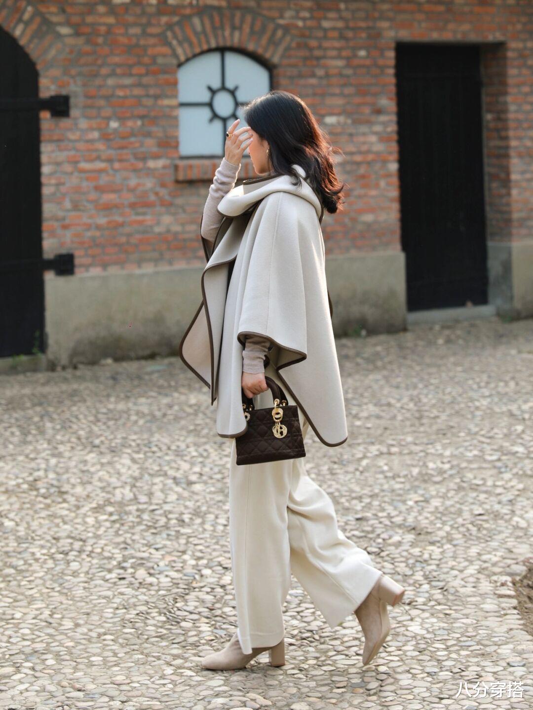 八分穿搭 入冬后外套不必多，用这几款“斗篷大衣”打造好气质，优雅高贵