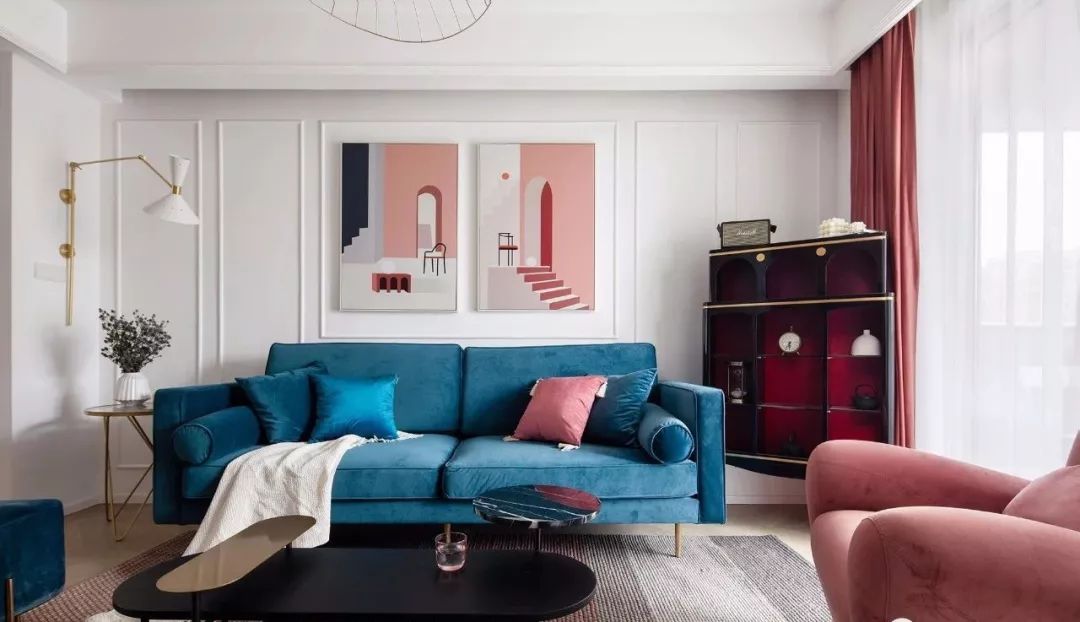 背景墙别用大理石了！不如装几根线条，好看、省钱，自己都能装！