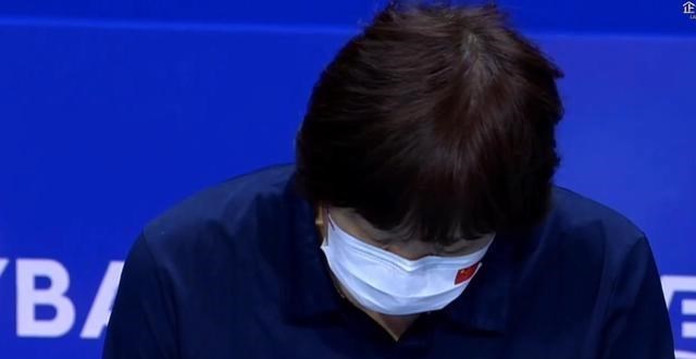 龚翔宇|25-14！中国女排轻松大胜，北长城拦网稳定，朱婷龚翔宇进攻出色