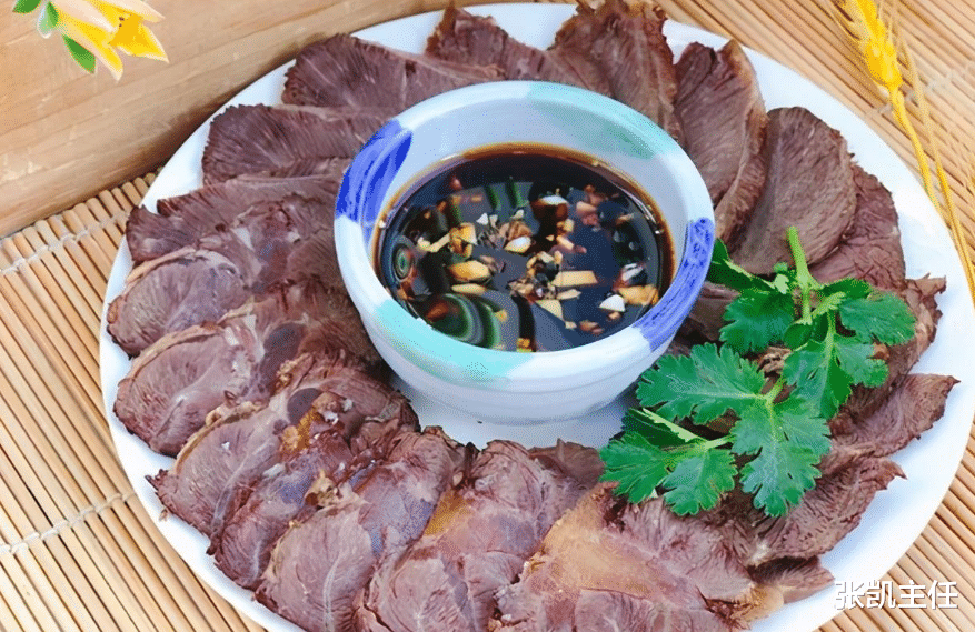 医生|年龄越大，越要多吃肉？医生建议：这3种肉，55岁后不妨多吃点