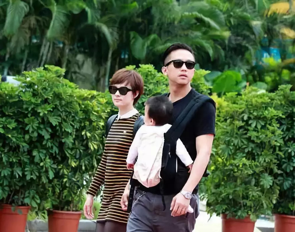 90育儿|孩子在校被欺负，明星宝妈怎么处理？孙俪和霍思燕堪称教科书级别