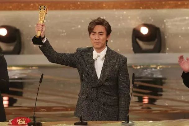 狄龙|狄龙儿子拿视帝惹众怒，被批星二代关系户，唯独陈自瑶最实至名归