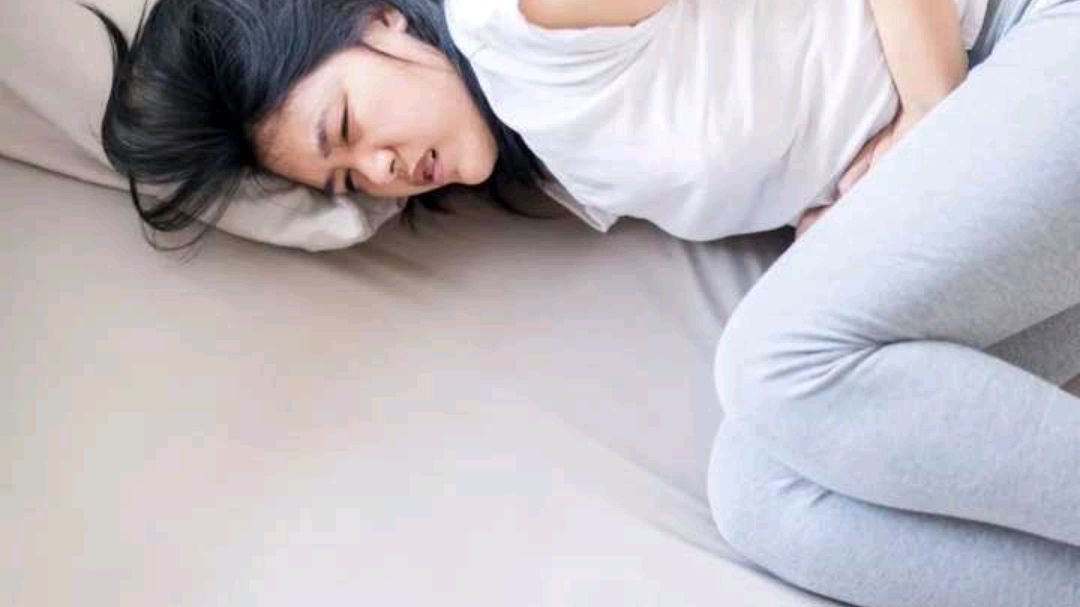 老姚说健康|女生“宫寒”，身体可能会有这2种异常现象，4个方法或可改善