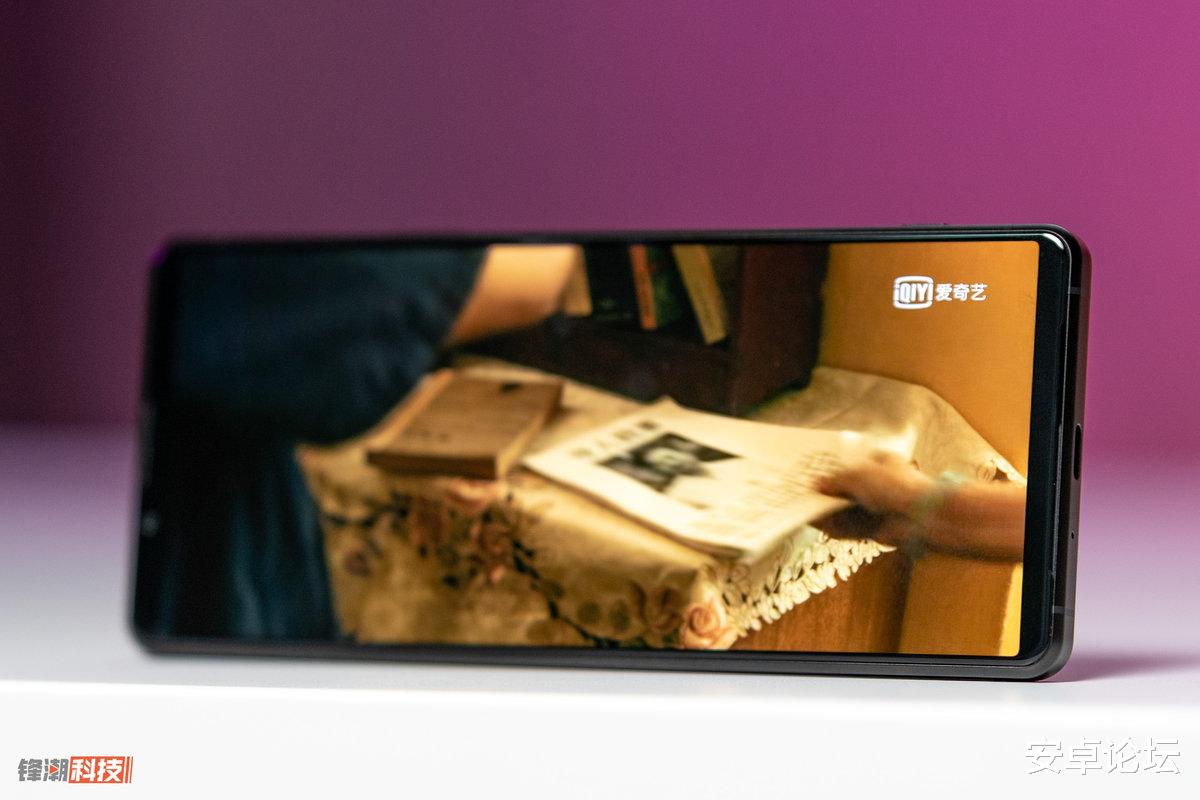 西安地铁 索尼微单手机Xperia 1 III评测：特立独行的索尼，终于又有了看头