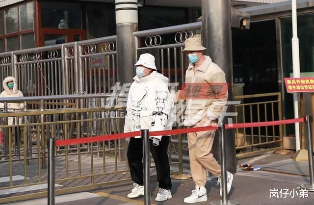 |春晚部分节目单遭曝光，热门小品接连被毙，诸多艺人上演同框名场面！