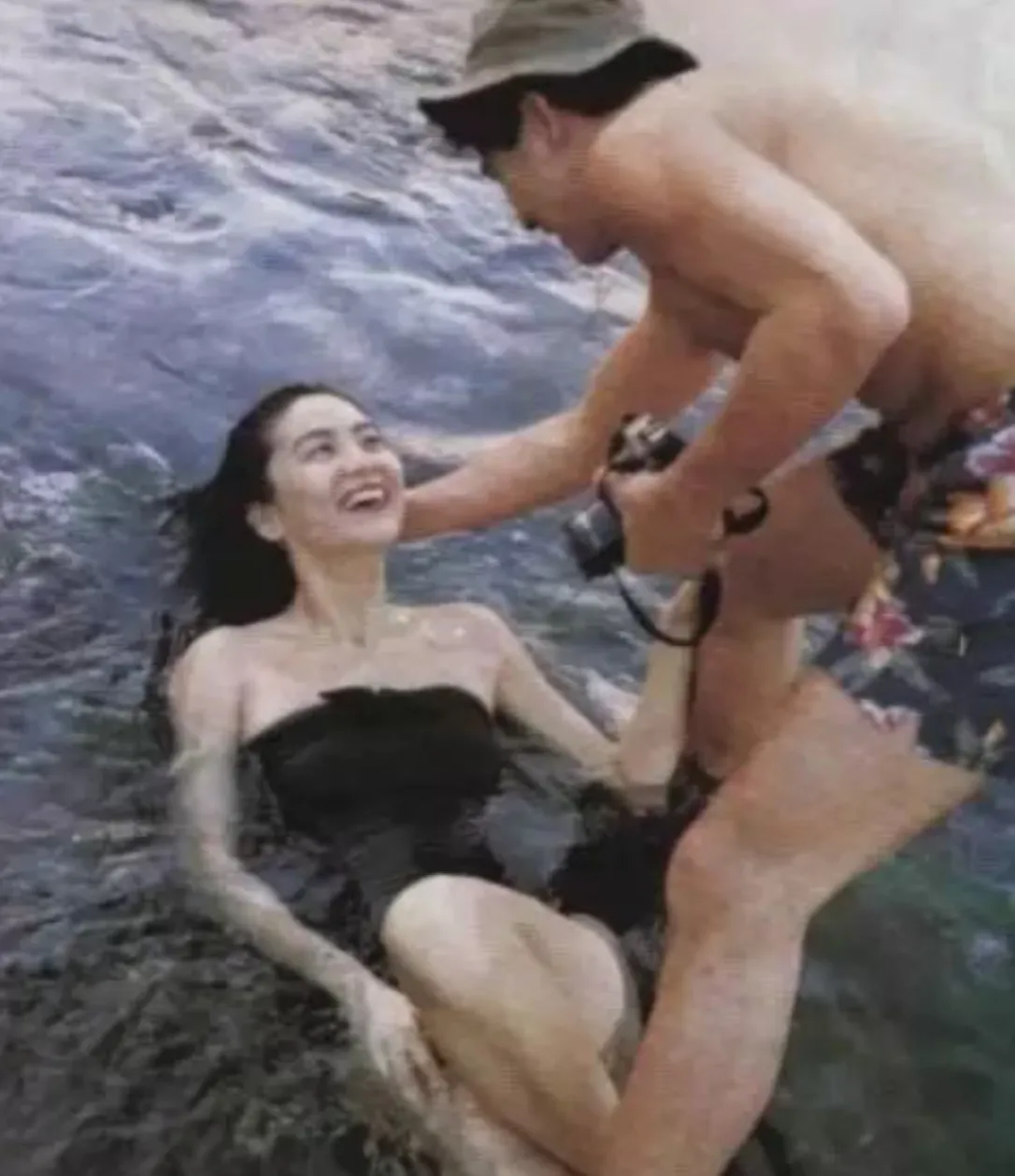 林青霞|保守的林青霞，只让一个男人，拍过她的比基尼照