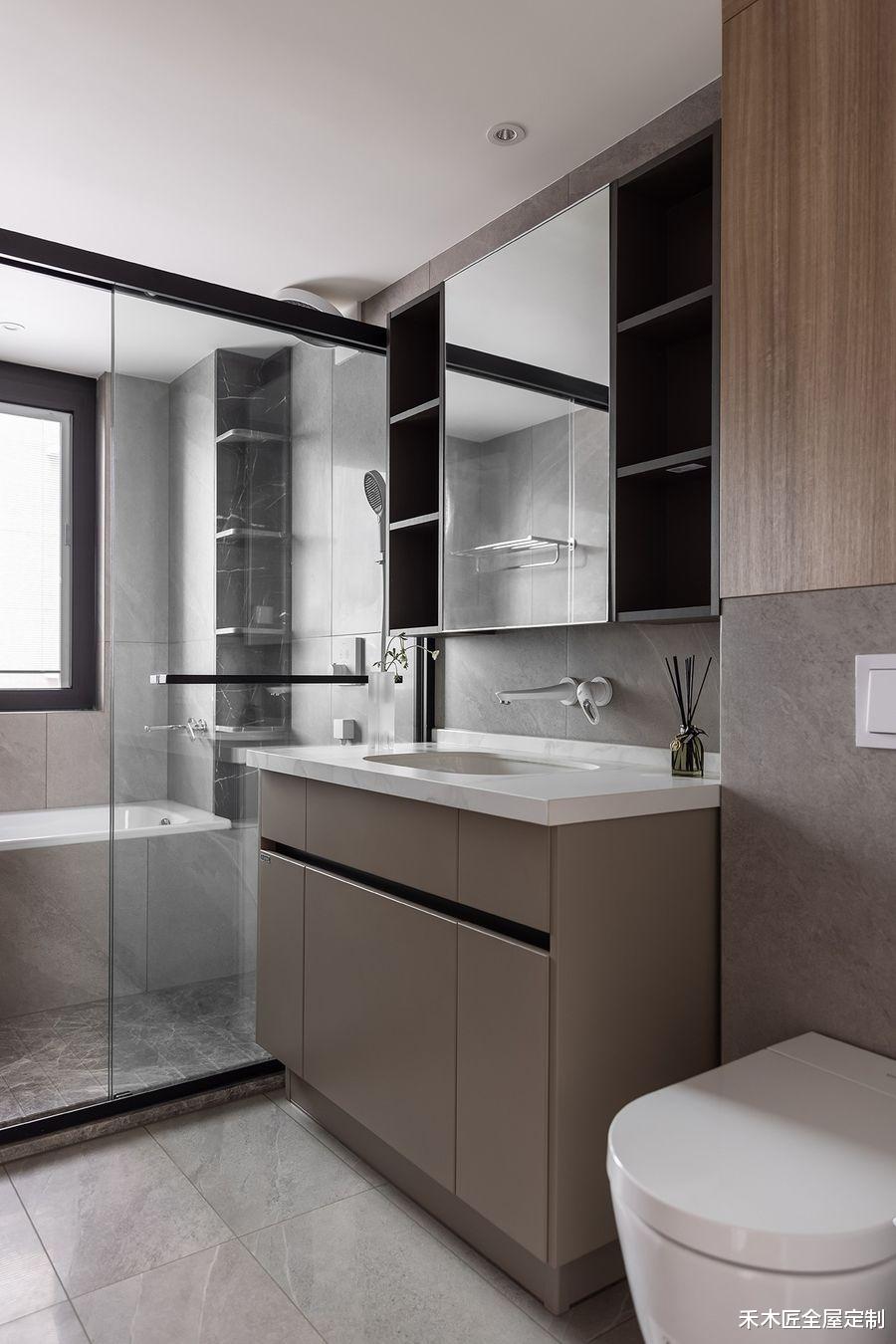 禾木匠全屋定制 153㎡六口之家，现代简约风，整洁大方又从容优雅！