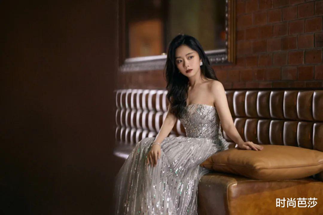 眼妆|幼态脸的她，营造起高级氛围感也这么绝？