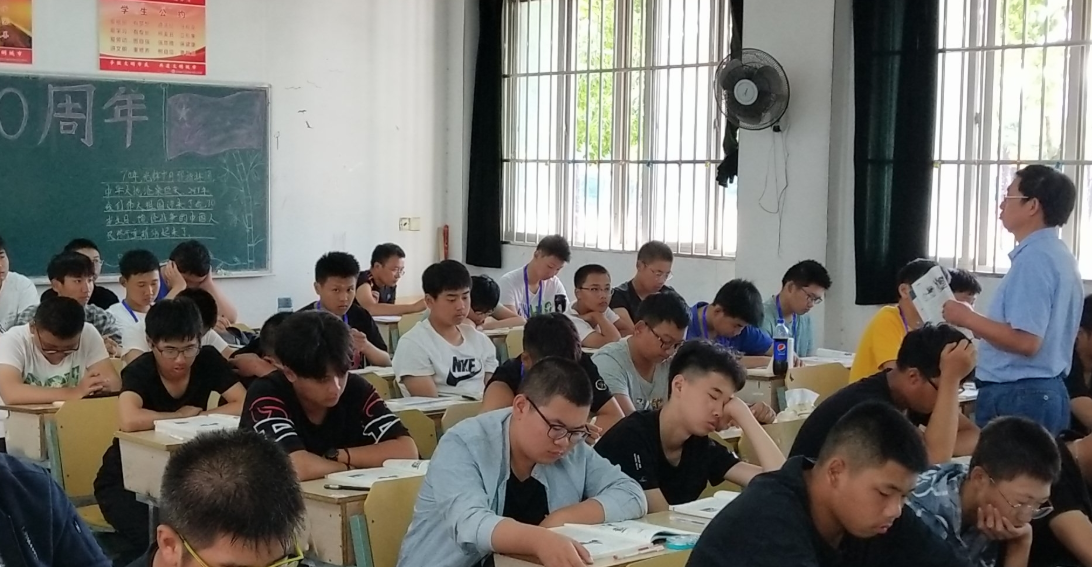 |专科生迎来好消息,人社部已通知,事业单位招聘不得限制毕业院校