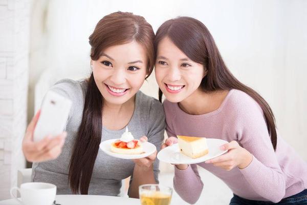 健康周谈 这样吃早饭，很容易损伤自己的血管，现在改掉还不晚！