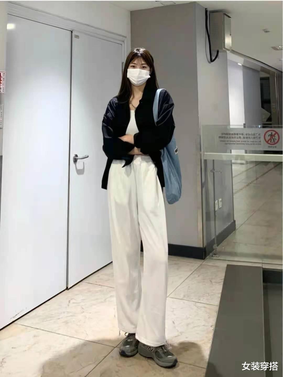 女装穿搭|白色休闲裤配什么上衣比较好看