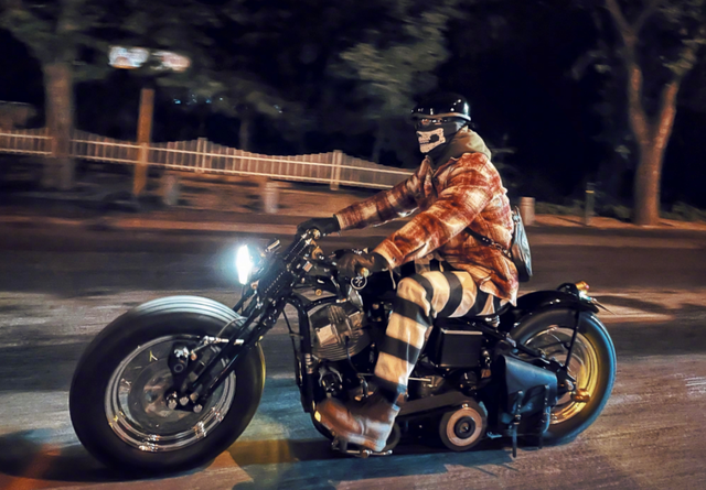 大时尚大观点 拥有“男版张雨绮”之称，靠身材出圈，这谁顶得住