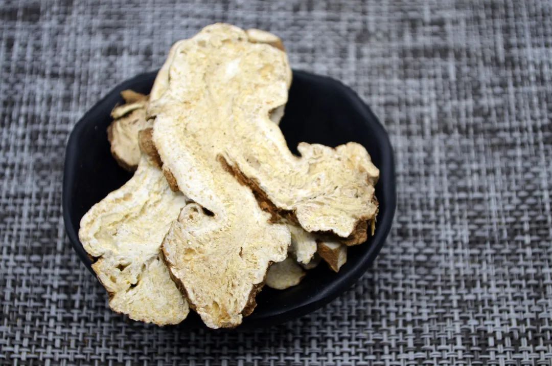 脾胃虛寒|脾胃虛寒、陽虛失血、中陽不足，醫圣張仲景：用這個四味藥的良方