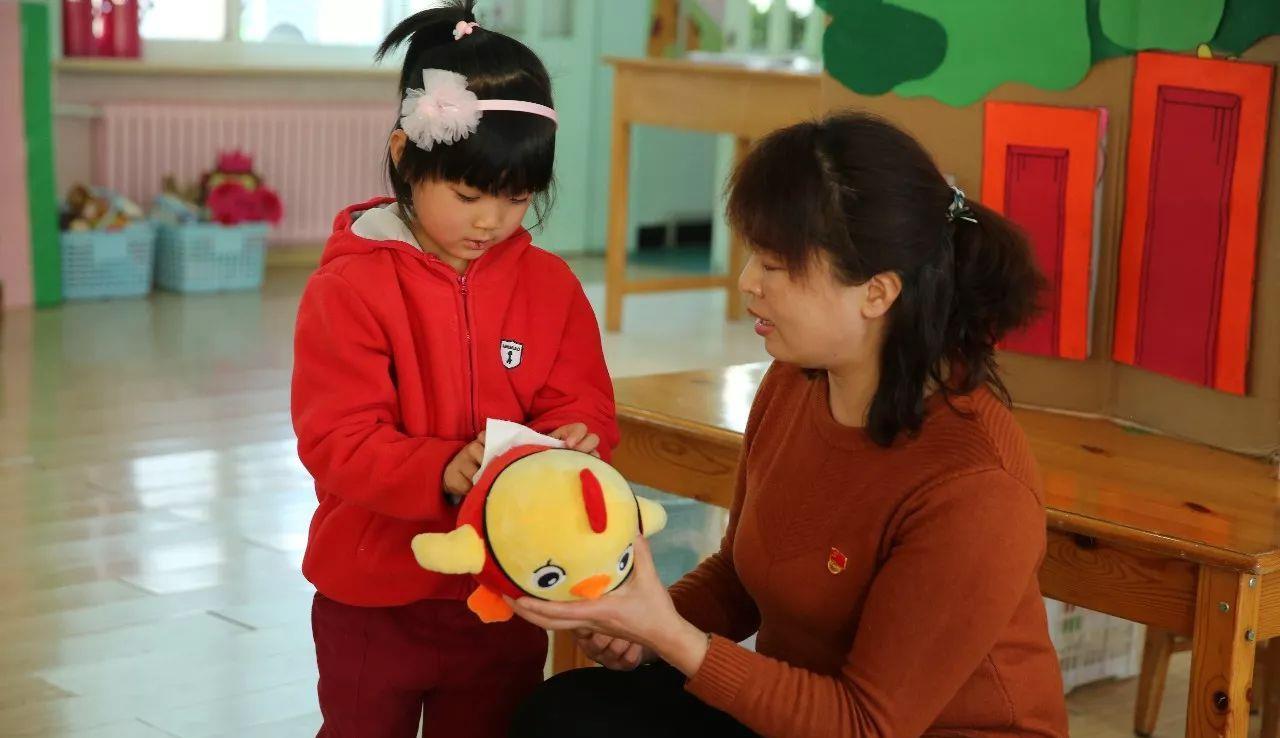 吴洪娜聊说育儿|幼儿园将面临大改革,教育部已发布通知,不少家长表示称赞