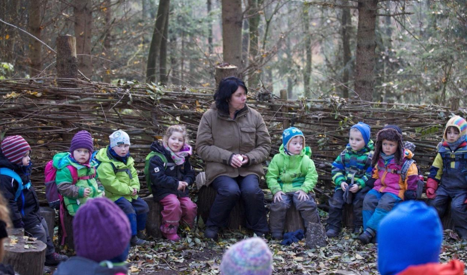 哑铃妈妈|德国人口那么少，为何能拿到近一半的诺贝尔奖？看幼儿园就明白了