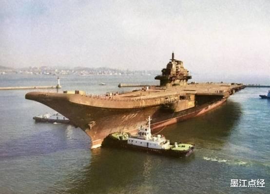 瓦良格号|瓦良格号刚到中国，专家在船下看到了什么？一般人真接受不了