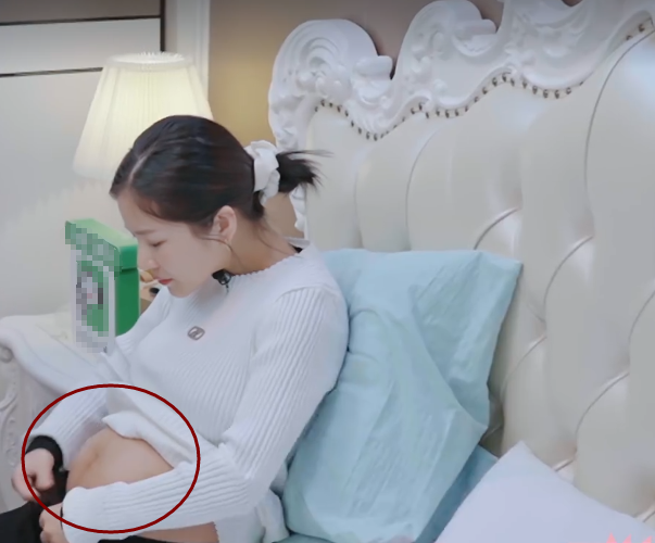 王灿|杜淳给王灿肚皮涂精油，掀开衣服露出妊娠纹，是不是“二婚”一目了然