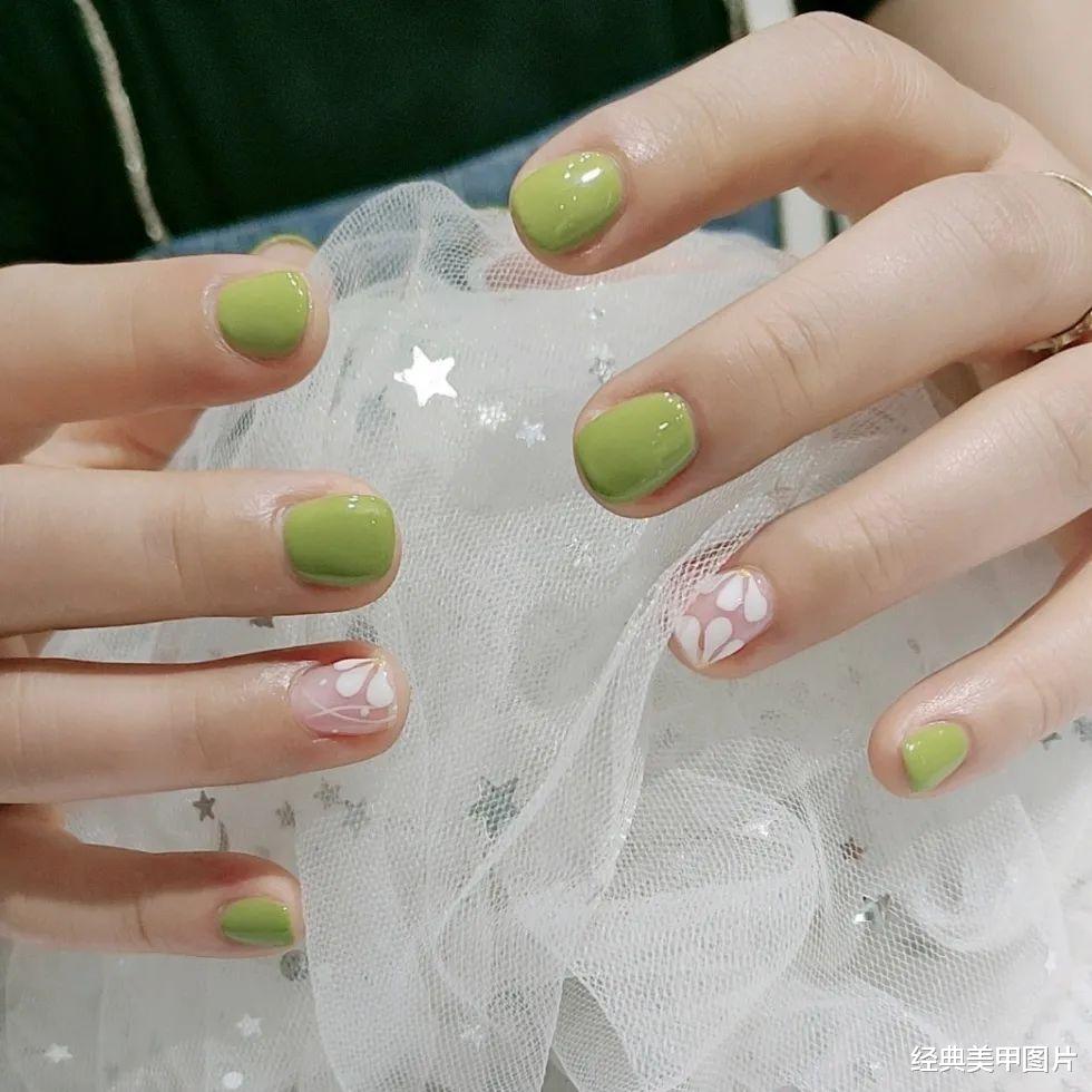 美甲|超级适合春天的花花草草美甲，仙气满满！