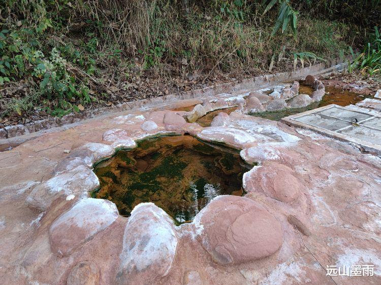 远山墨雨 从昆明开车去景谷，走墨临高速公路路线的体验，感觉不错