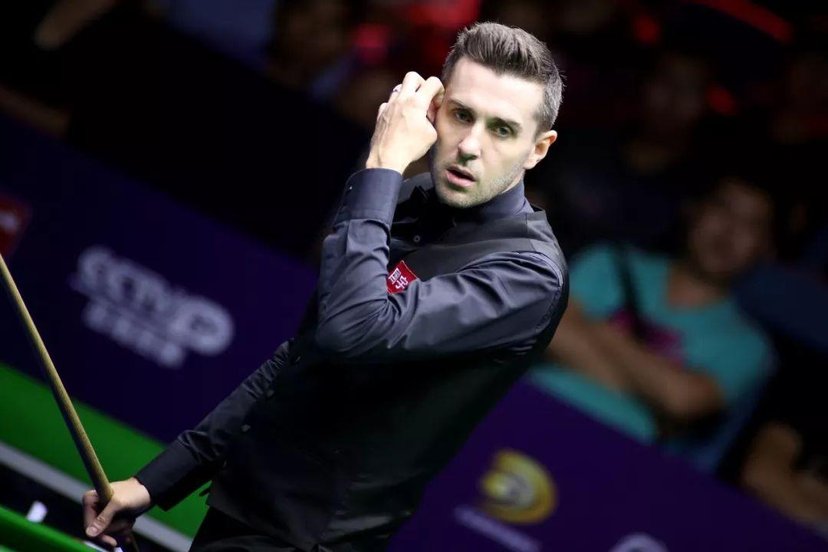 奥沙利文|奥沙利文才是最伟大的斯诺克球员！塞尔比：任何人都没法在他身上占据优势！