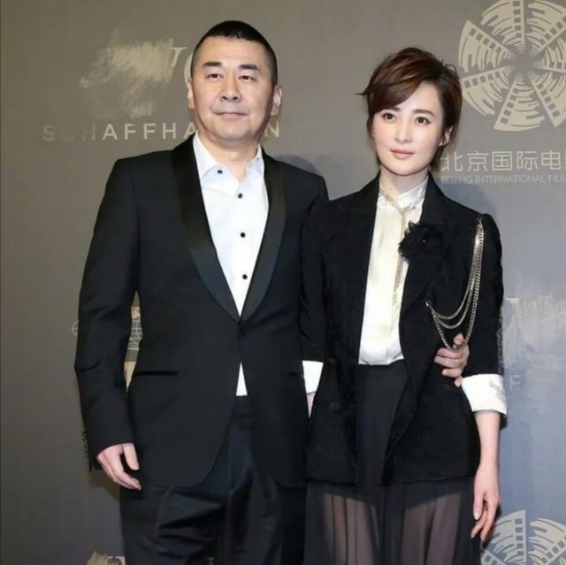 小舍得|顶流明星“卖身”？标价8000一晚：第一狗仔卓伟疑似要借此料复出