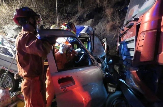 小七聊学习 四川发生一起事件，地址位于攀枝花，现场画面让人腿发软