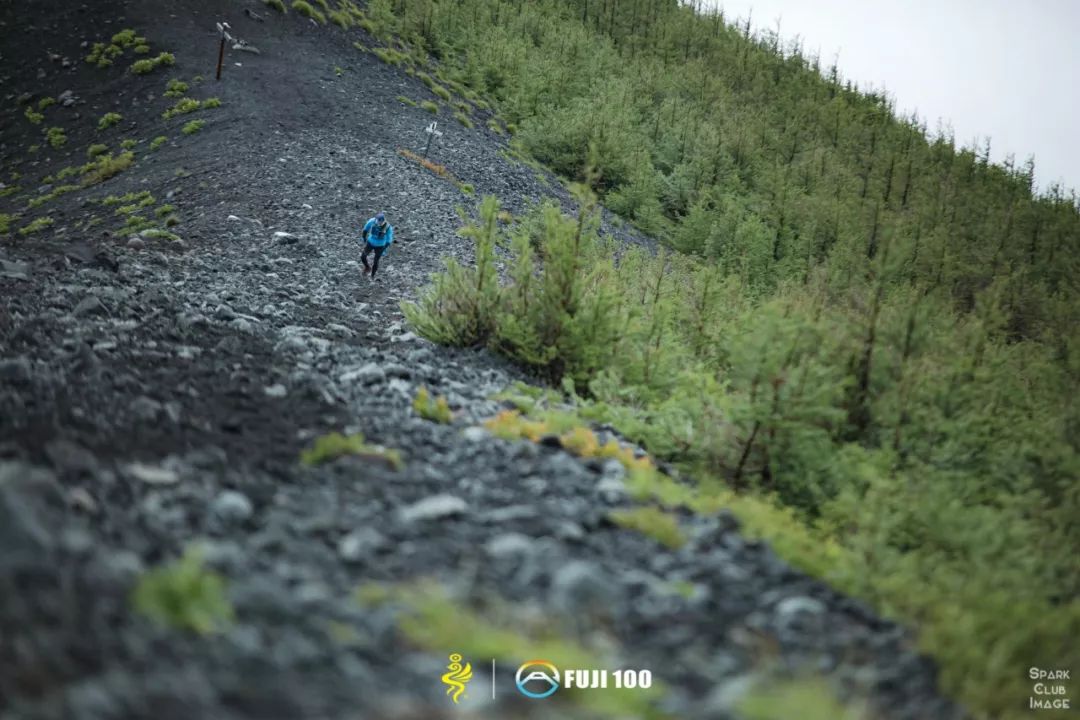 越野赛|他:农民、高中毕业,不但爱跑步,还自己办比赛,一个跑痴
