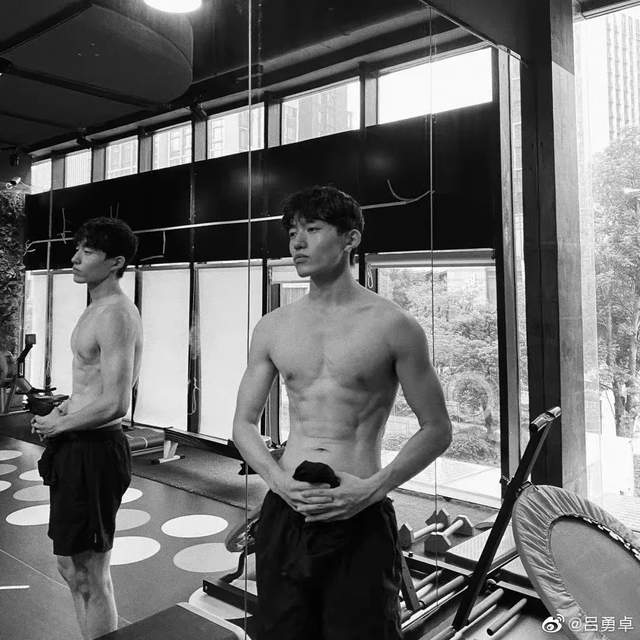 张雨绮|艾小羊：汪小菲刚离婚，张雨绮也分手了