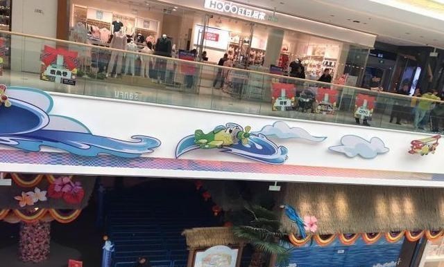 学习像一场修行 郑州一商场被迫倒闭，处于黄金地段，难抗电商压力，终迎来关门潮