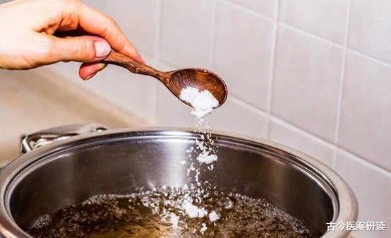 |养骨“冠军”被发现，不是牛奶虾皮，医生：敞开吃，骨骼或比钢筋还硬