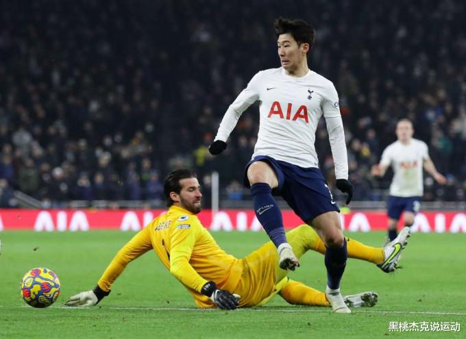 巴塞羅那|老將加現(xiàn)金，切爾西看中巴薩棄將！亞洲一哥入選英超最佳十一人