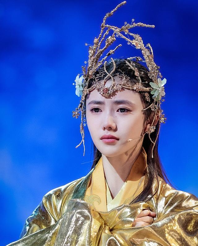 宋妍|八卦：陈翔，王子文，宋妍霏，霍建华，姚安娜，白百何，刘浩存