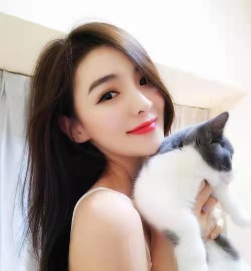 |女网红抛夫弃子，害死10岁儿子，曾对丈夫说百万粉丝就离婚