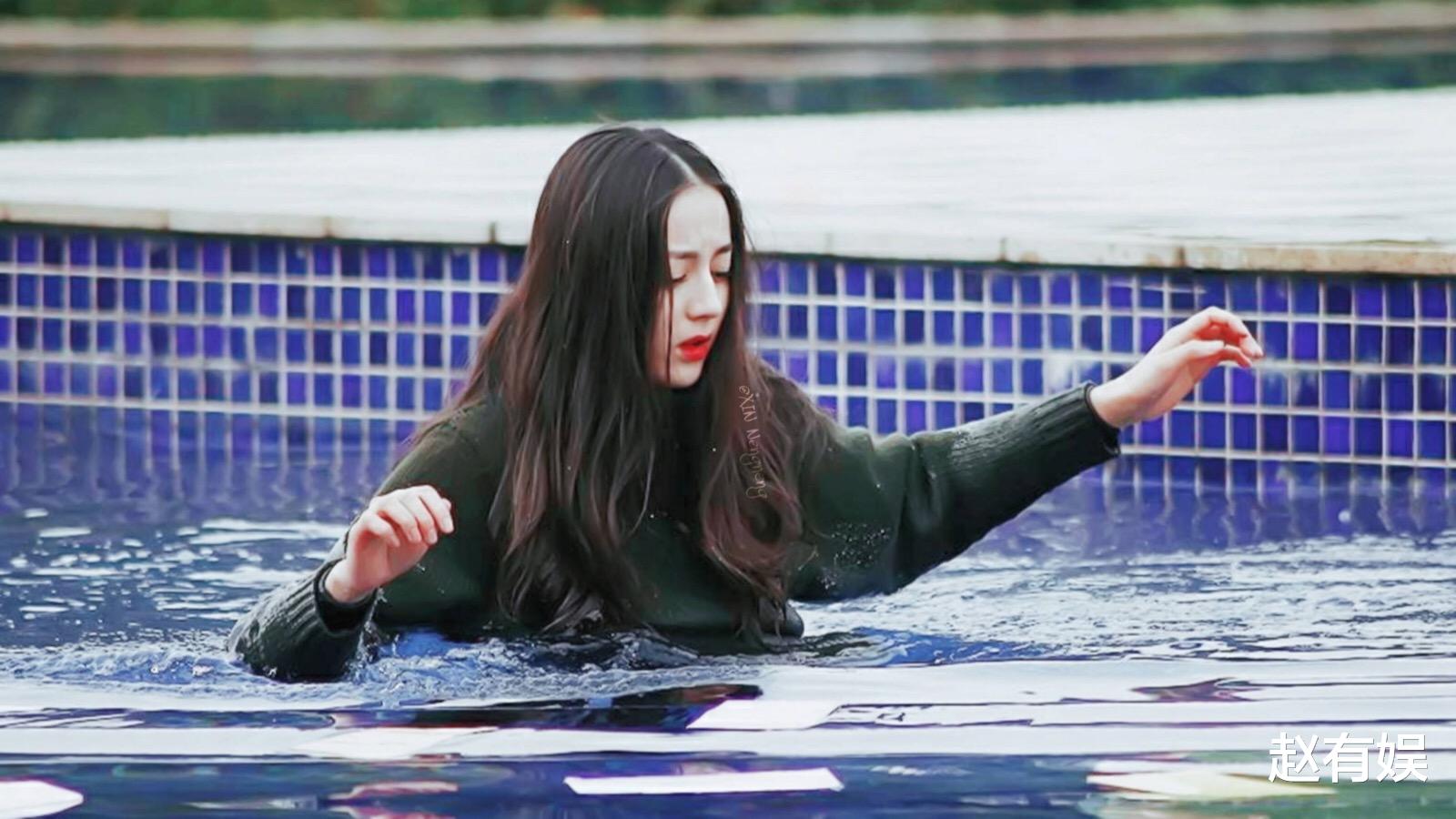 迪丽热巴|从高雯到乔晶晶，两次饰演大明星的迪丽热巴表现如何？