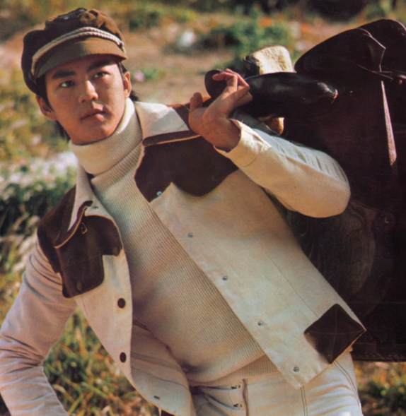 徐少强|弃糟糠妻，诱雪梨未婚生子，71岁迷上女网红，徐少强的故事太荒谬