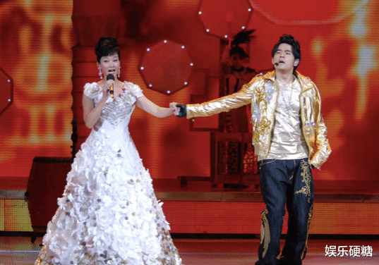 春晚|在春晚能唱自己歌的人，得是什么身份？