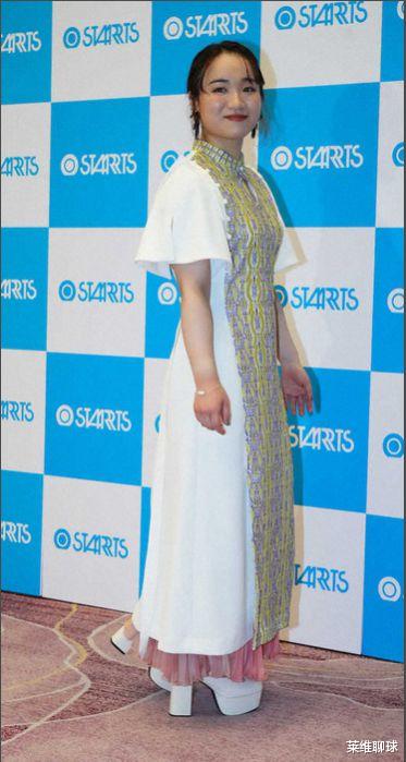 伊藤美诚|伊藤美诚野心太大，狂学中文剑指孙颖莎陈梦！拍写真展示出新目标