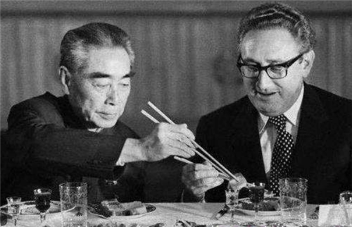 戈尔巴乔夫|历史课本上，目前还健在人世的人物，你知道还有哪些吗？