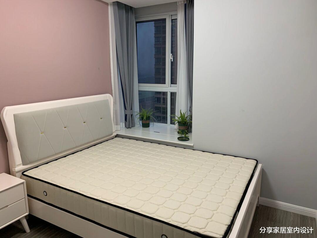 小三房终于乔迁入住，石膏线条做电视墙很喜欢，新生活很幸福！