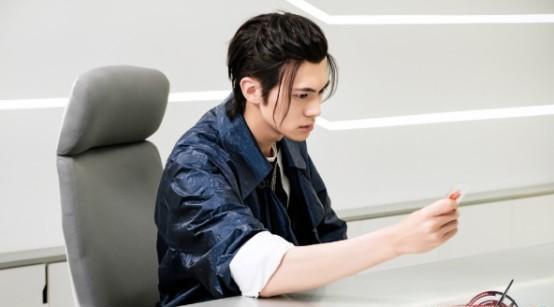 梁森|换发型如整容，霸总梁森曾是《全职高手》中的他，怪不得觉得眼熟