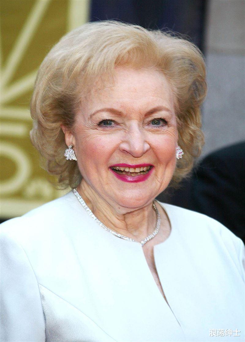贝蒂|开年第一天传噩耗！99岁传奇女星逝世“差几天就百岁”