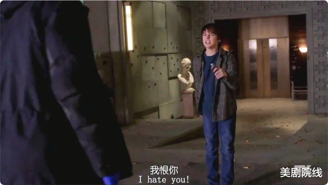 吉濑美智子|太上头了！这部末日类重口味美剧，真是越看越生气