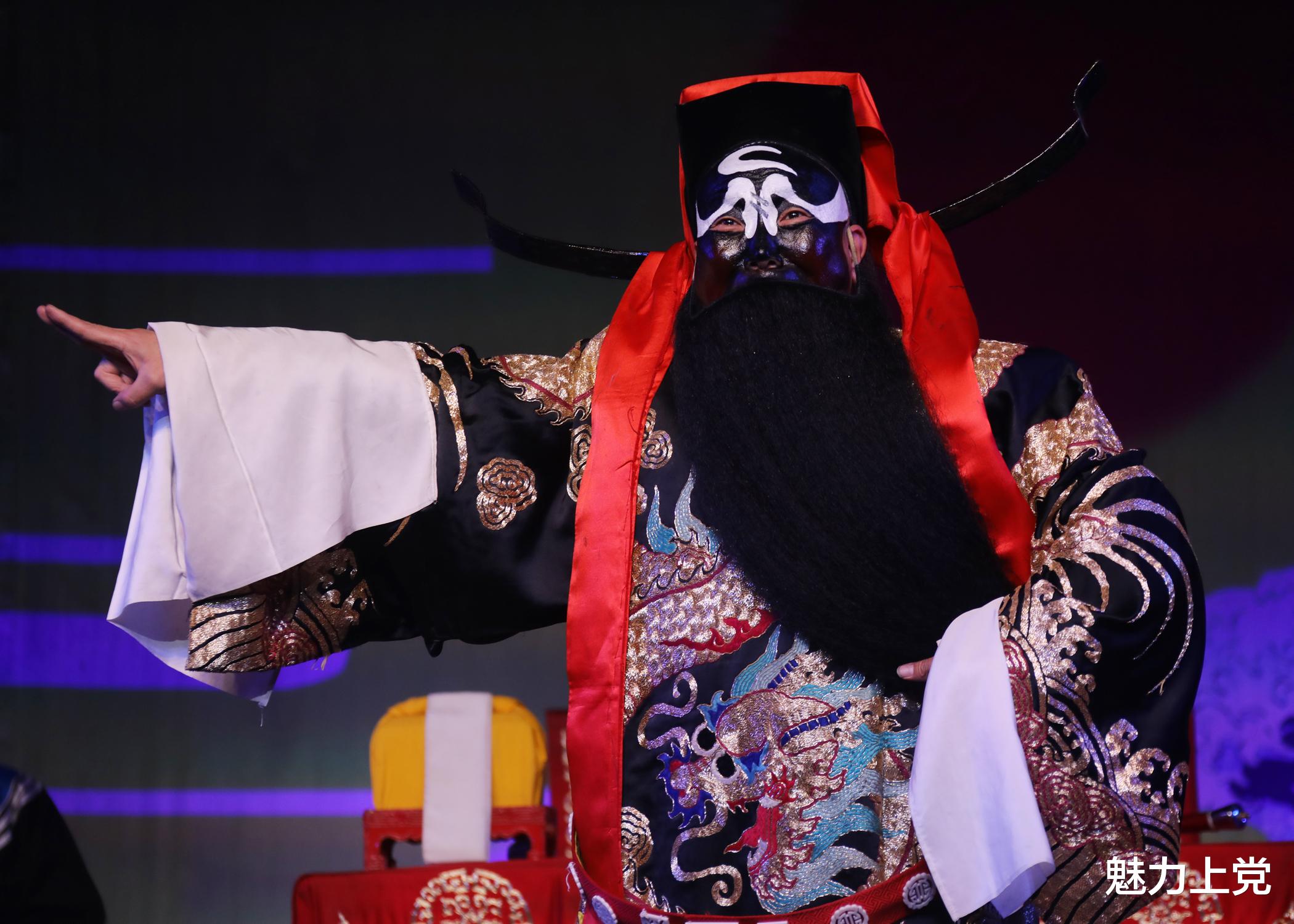 魅力上党 长治市上党梆子剧团走进潞州区屈家庄村惠民演出