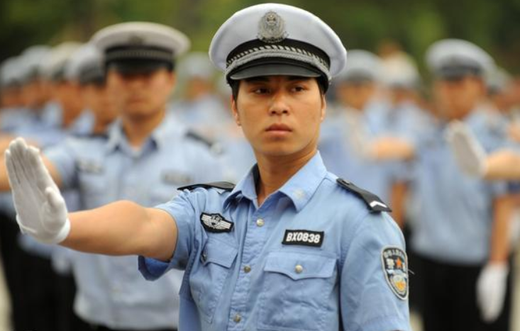 辅警|“年薪制辅警”首次招聘，年薪资可达15万，期满还可考正式编制