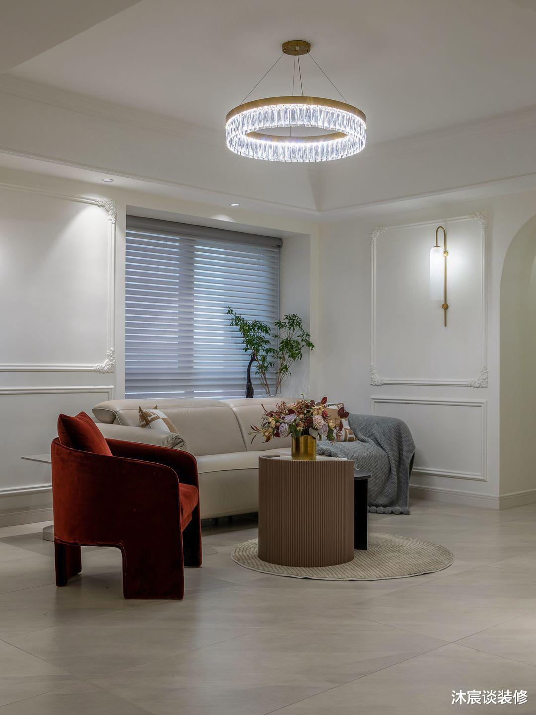 50岁阿姨太让人佩服，自己改造新家，场面很温馨，活出想要的样子