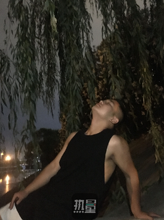 便秘|一年减重80斤变帅哥，他的这点改变很关键！