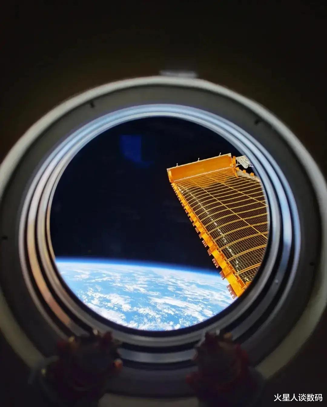 太空 “天行二号”火箭试飞成功