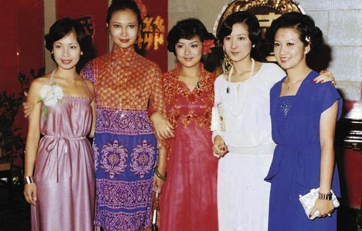 周杰伦|薛家燕儿媳庆生,2个月大孙子出镜,71岁时髦奶奶男友小她小17岁