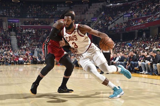 篮网队|篮网好消息!场均17.5+13.5内线大闸已准备离队,篮网四巨来了?